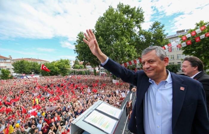 تركيا:
      خطة
      فتح
      طريق
      إردوغان
      للرئاسة
      في
      2028