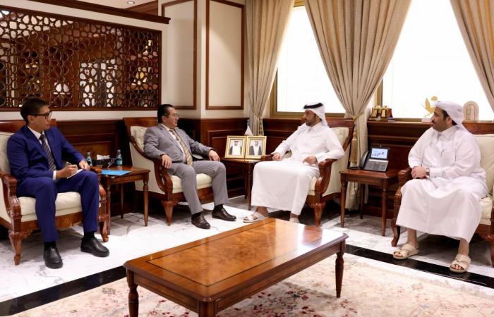 وزير البلدية يلتقي سفير جمهورية كازاخستان
