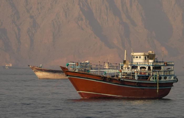 تحطم
      قاذفة
      «بي
      52»
      أميركية
      بعيد
      إقلاعها
      من
      قاعدة
      في
      كاليفورنيا