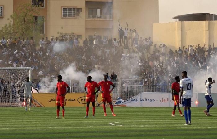 من
      قلب
      الدمار...
      الخرطوم
      تبحث
      عن
      فرحها
      المفقود