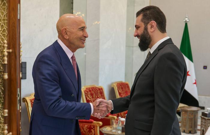 مسؤول
      إيراني:
      مراسم
      تشييع
      خامنئي
      ستتضمن
      محطة
      في
      العراق