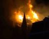 Two
      dead
      and
      church
      gutted
      by
      fire
      in
      'unprecedented'
      New
      Year's
      violence
      in
      the
      Netherlands