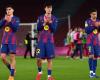 متابعة: هذا ما فعله جمهور برشلونة مع لاعبيهم بعد الإقصاء من كأس إسبانيا