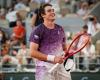 «رولان
      غاروس»:
      حاملة
      اللقب
      غوف
      تودّع
      بخسارتها
      أمام
      بوتابوفا
      المتألقة